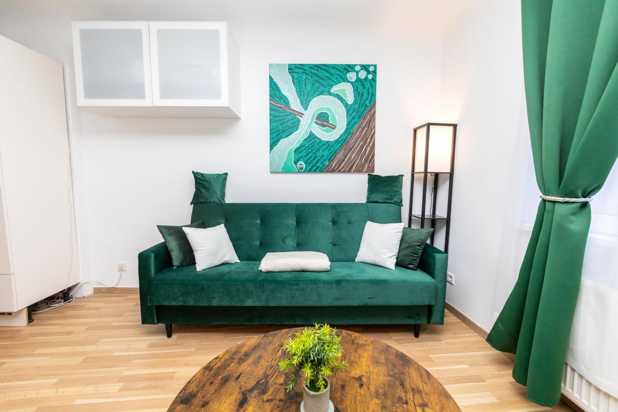 City Apartment Top Location, Quiet And Cozy Ideal To Relax Or Work Wina Bagian luar foto