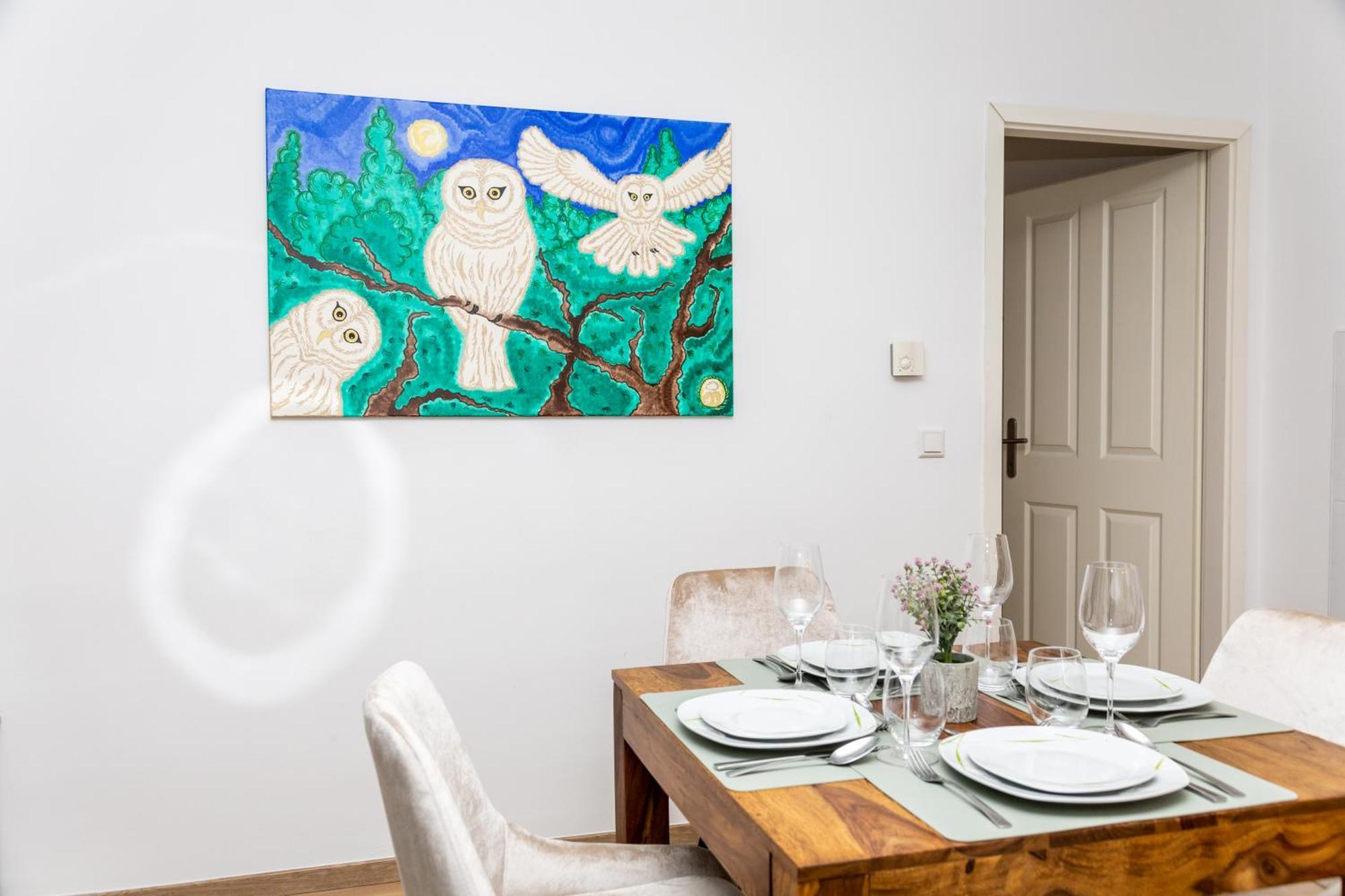 City Apartment Top Location, Quiet And Cozy Ideal To Relax Or Work Wina Bagian luar foto