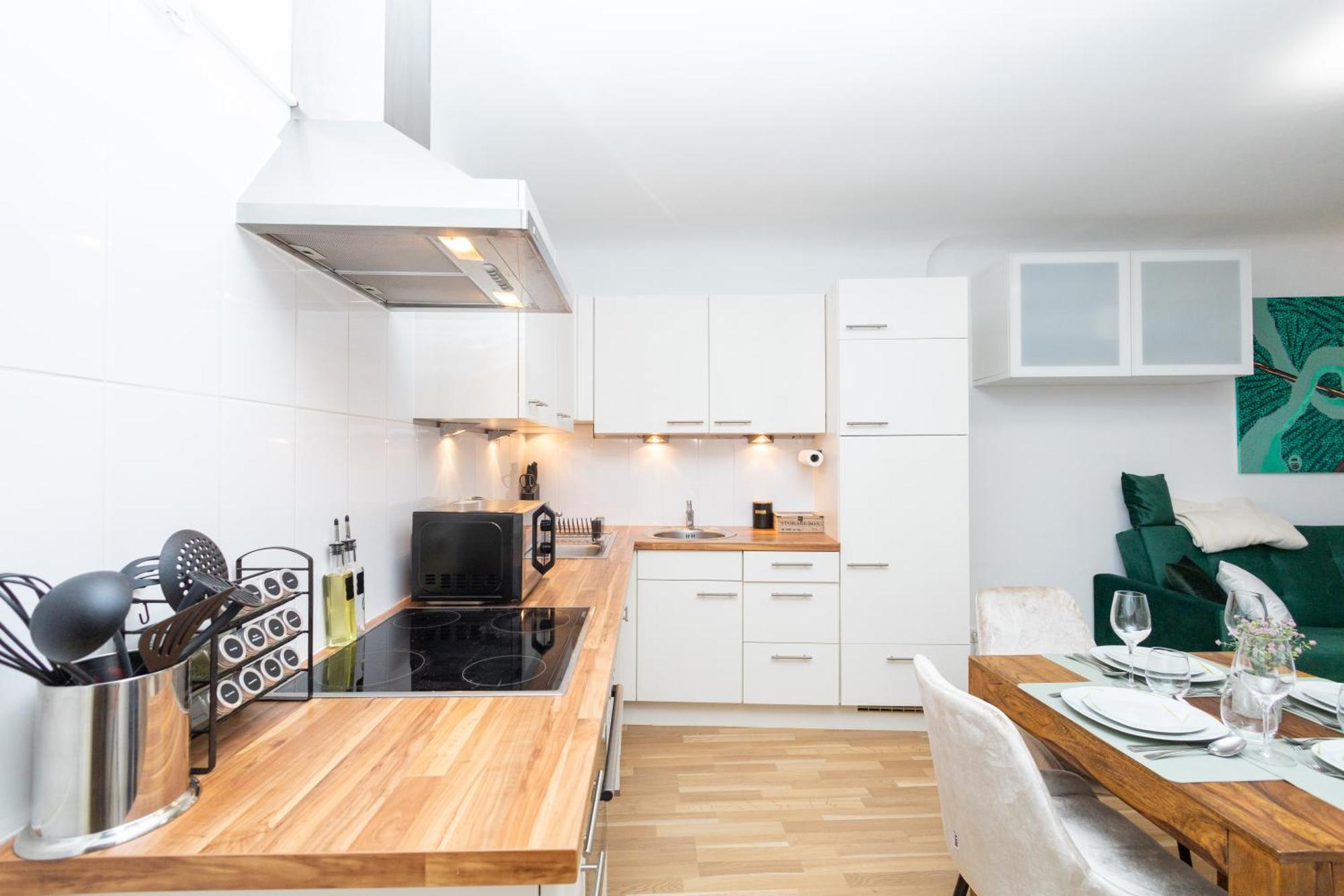 City Apartment Top Location, Quiet And Cozy Ideal To Relax Or Work Wina Bagian luar foto