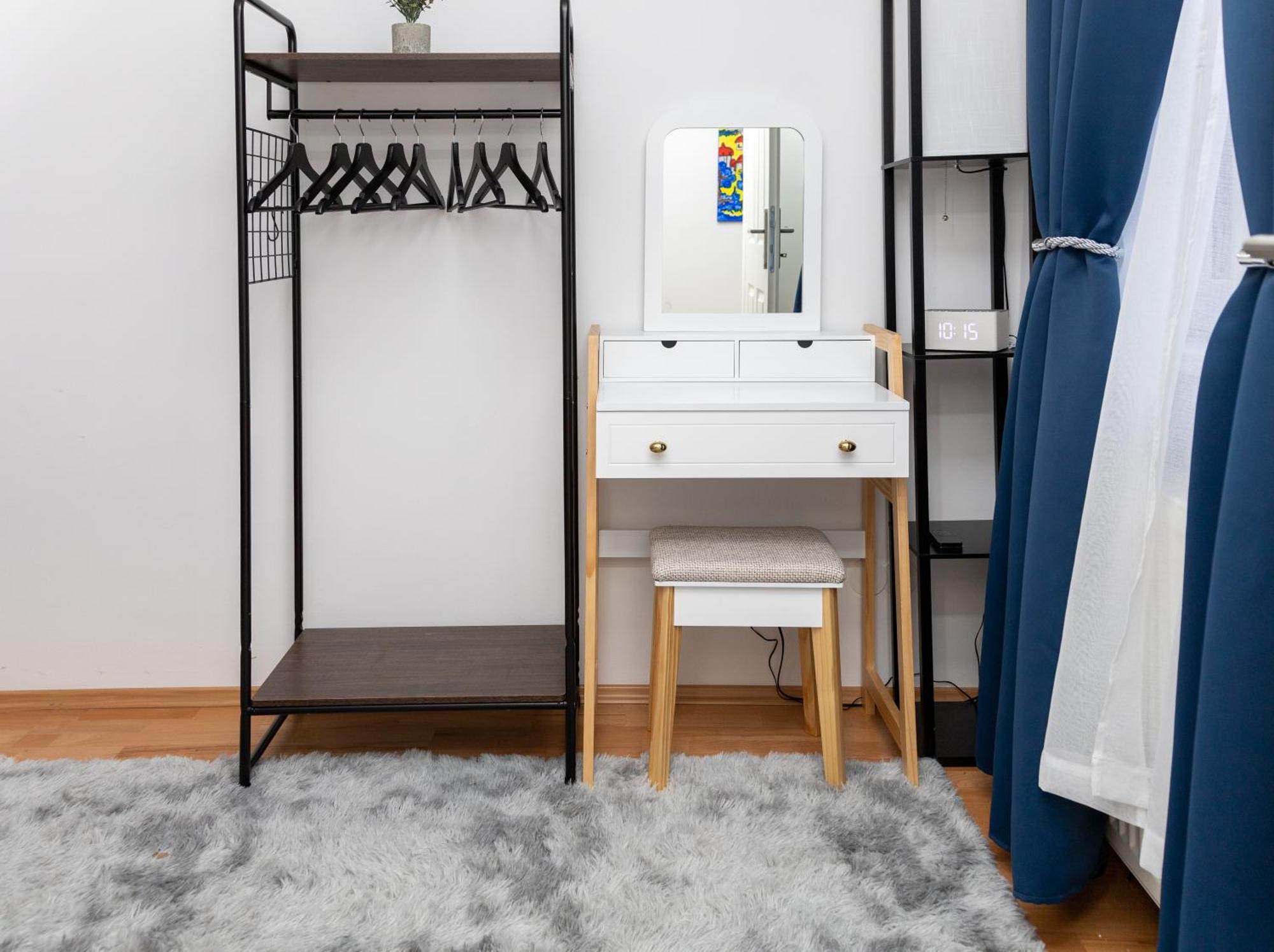 City Apartment Top Location, Quiet And Cozy Ideal To Relax Or Work Wina Bagian luar foto