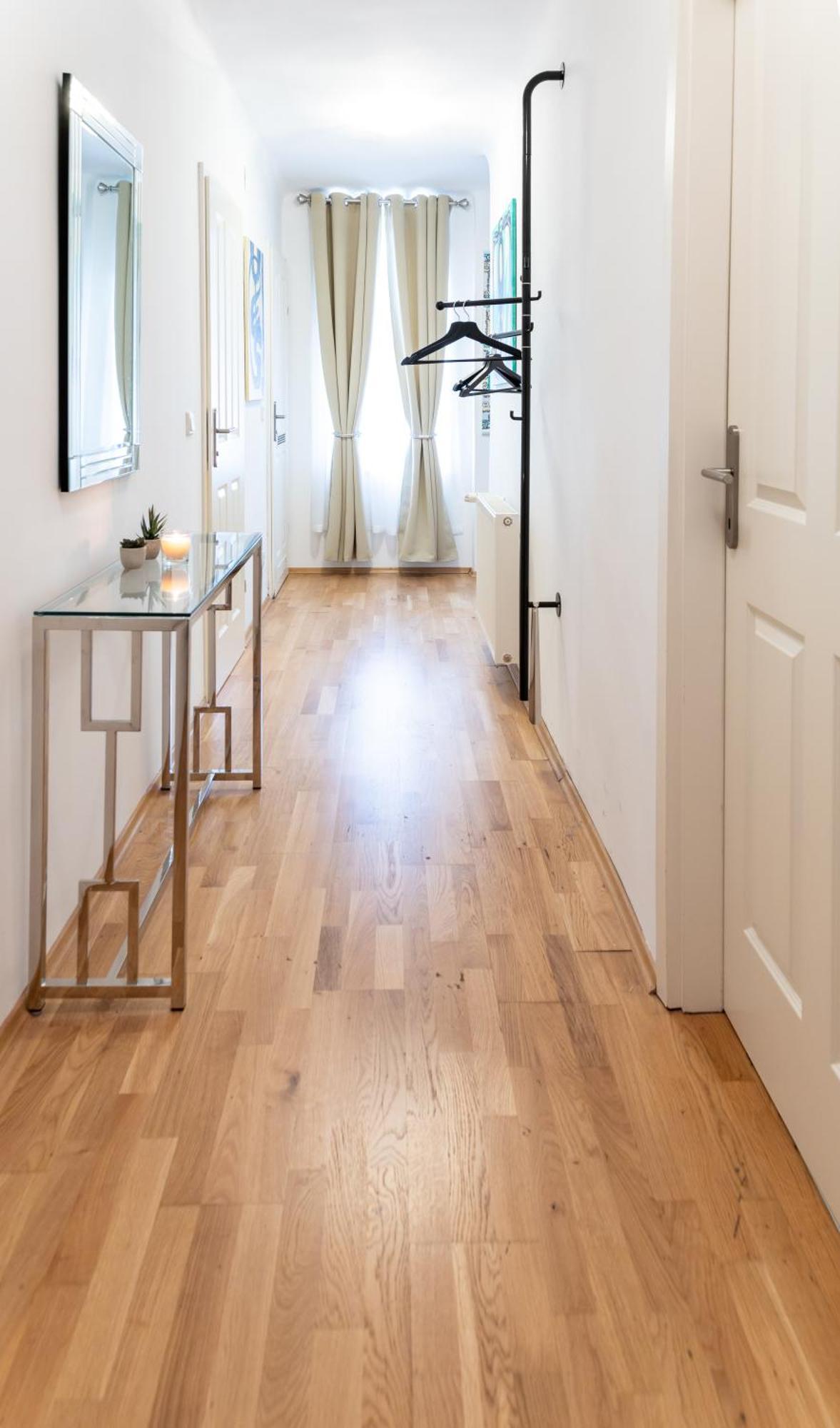 City Apartment Top Location, Quiet And Cozy Ideal To Relax Or Work Wina Bagian luar foto