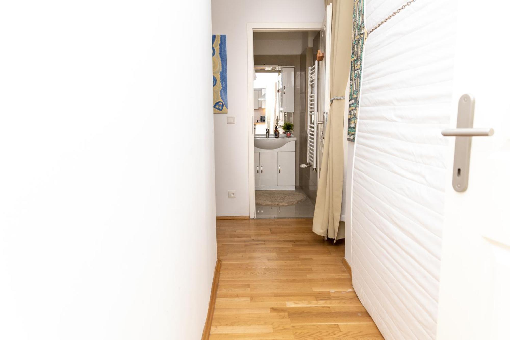 City Apartment Top Location, Quiet And Cozy Ideal To Relax Or Work Wina Bagian luar foto