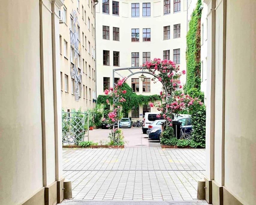 City Apartment Top Location, Quiet And Cozy Ideal To Relax Or Work Wina Bagian luar foto