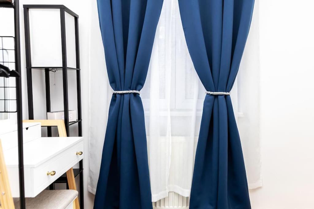 City Apartment Top Location, Quiet And Cozy Ideal To Relax Or Work Wina Bagian luar foto